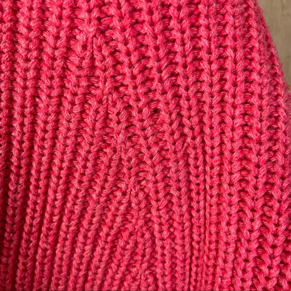 Vineyard Vines Coral Sweater Size Medium - Picture 7 of 8